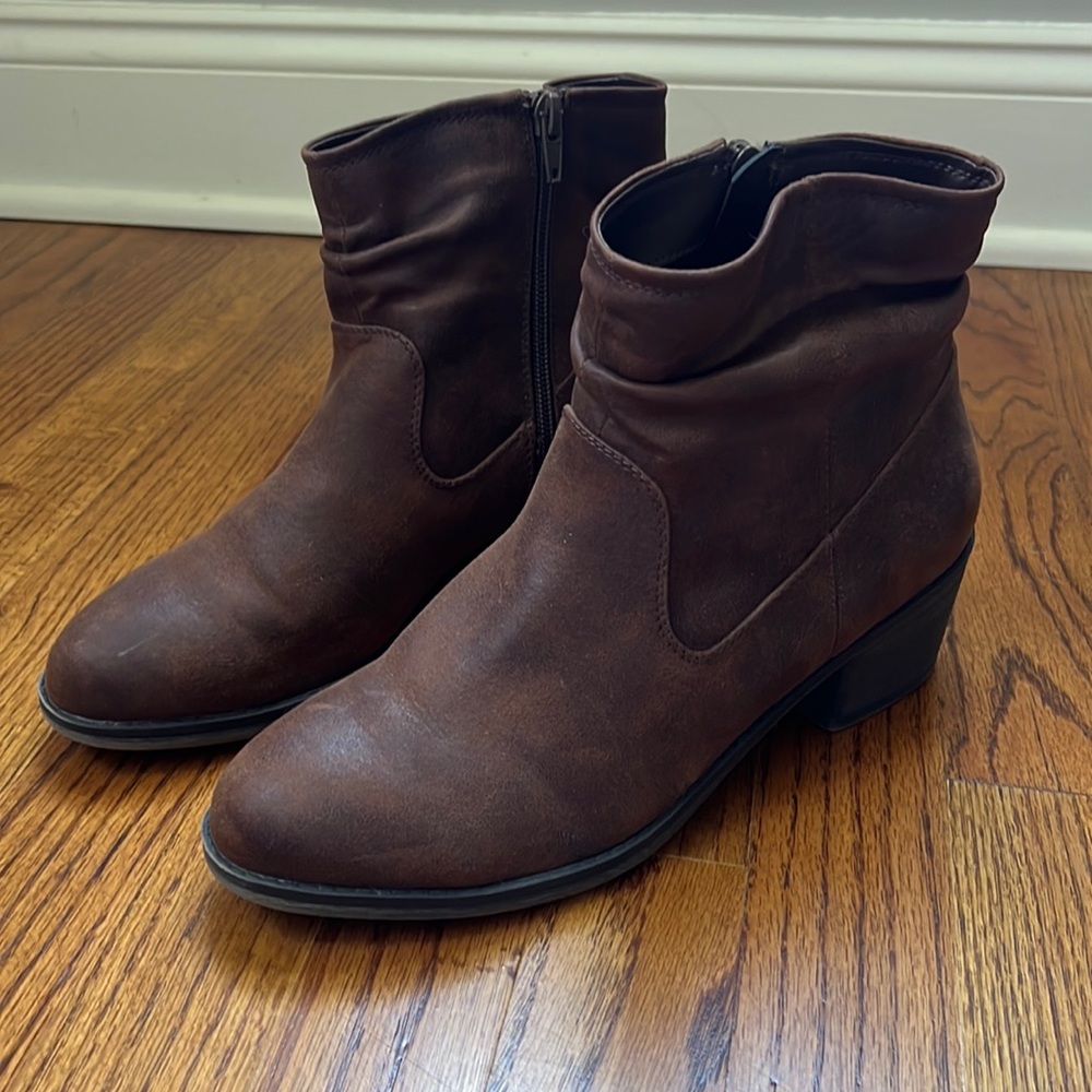 Women’s Brown Slouch/Chelsea Boots